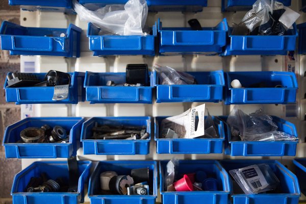 les accessoires pour organiser et ranger vos outils dans votre véhicule professionnel