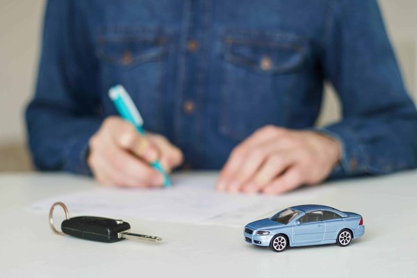 Assurance auto : pourquoi choisir une assurance multirisque à la place d'une assurance RC professionnelle ?