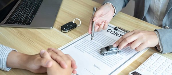 Comment choisir entre le crédit auto et la LOA pour l'achat de votre nouvelle voiture ?